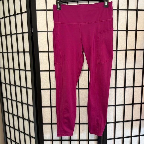 Athleta Pants - Athleta Pink Ultimate Stash II 7/8 Leggings New! Size Medium